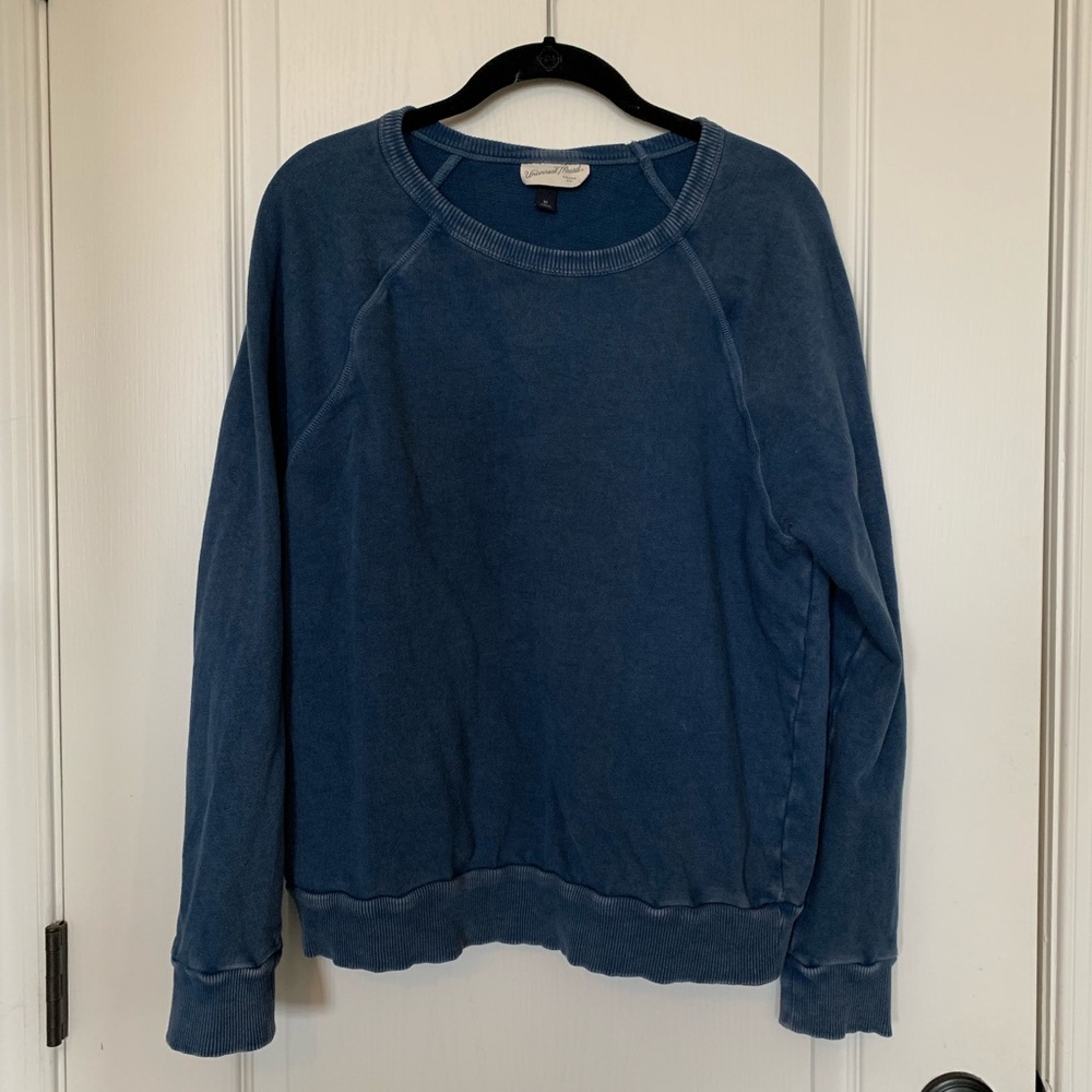 Crew neck